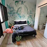 Cactus, Entrada Privada Y Bano Privado En By Flamingo House, No Fumadores *