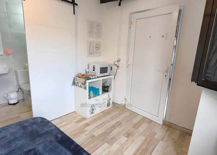 Appartement Cactus, Entrada Privada Y Bano Privado En By Flamingo House, No Fumadores *