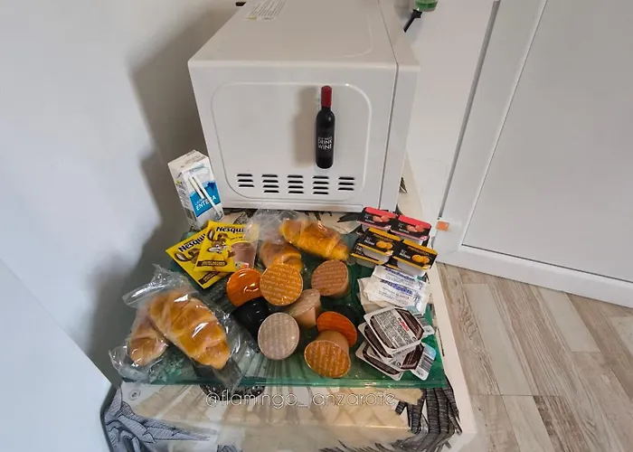 Cactus, Entrada Privada Y Bano Privado En By Flamingo House, No Fumadores Lägenhet *